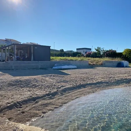 Beachfront Mobile Tomislav Holiday home